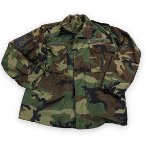 USAF Field Jacket Mens Medium Short Green Woodland Camo Cold Weather Patches SGT